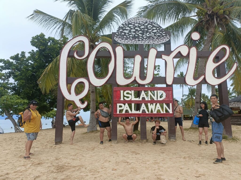 LINE_ALBUM_Port Barton_240726_5